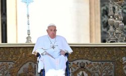 ظهور علني للبابا بعد أسبوعين من مغادرة المستشفى